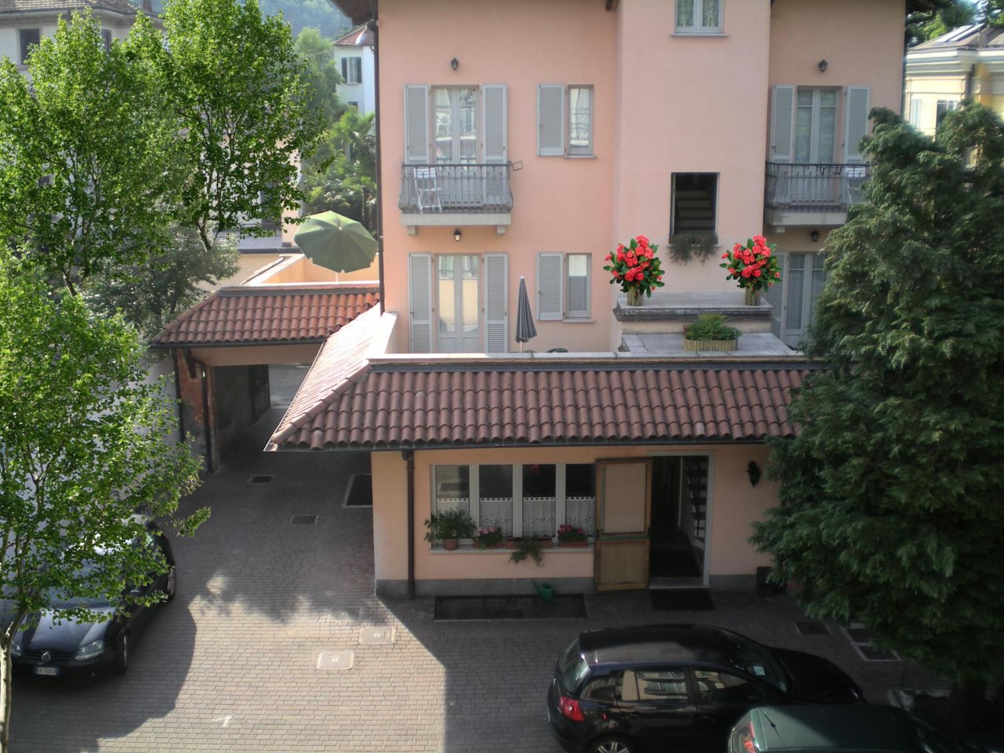Hotel La Locanda Stresa Exterior photo