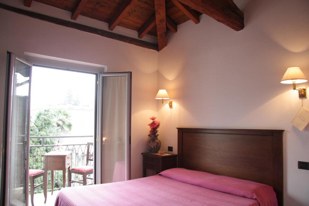 Hotel La Locanda Stresa Exterior photo