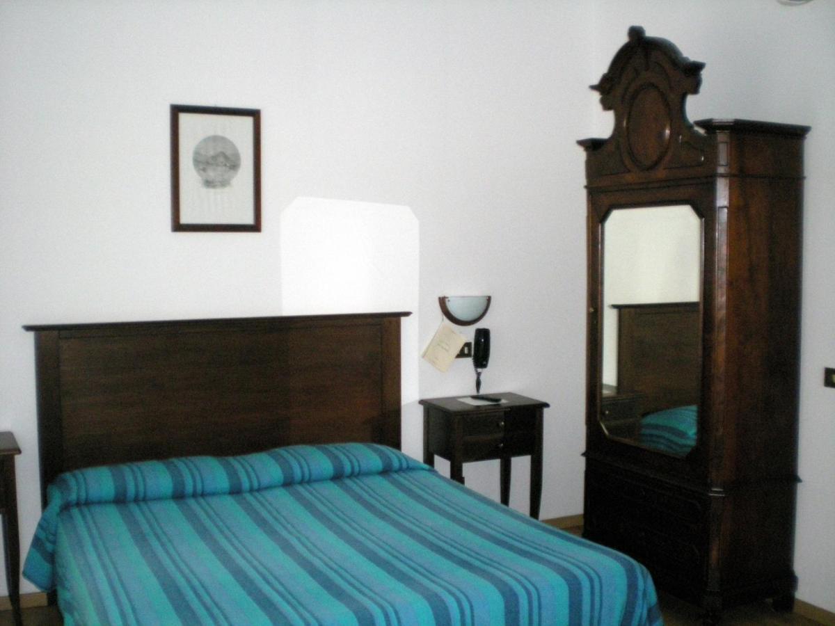 Hotel La Locanda Stresa Room photo
